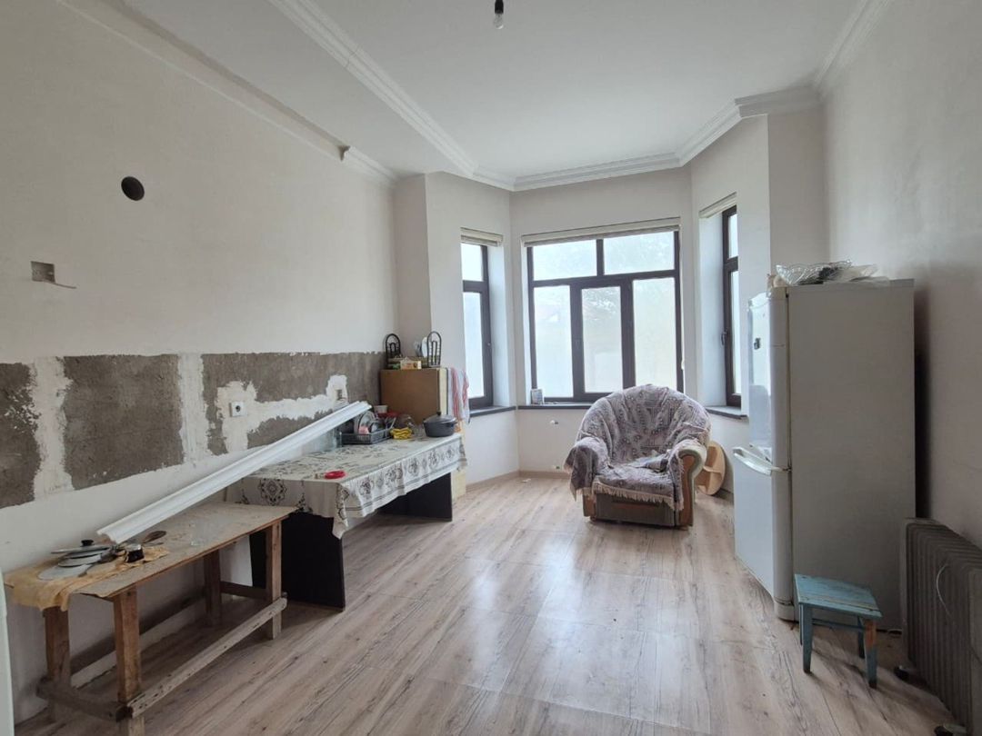Satılır 4 otaqlı həyət evi/bağ evi 200 m² — Ev, villa, Bakı (10)
