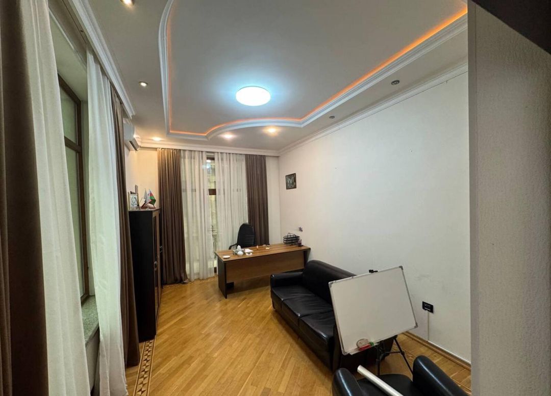 İcarəyə verilir 14 otaqlı həyət evi/bağ evi 900 m² — Ev, villa, Bakı (5)