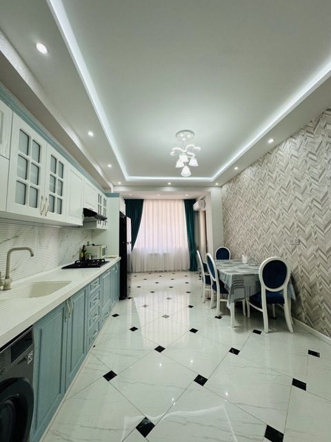 Satılır 2 otaqlı yeni tikili 107 m² — Bakı