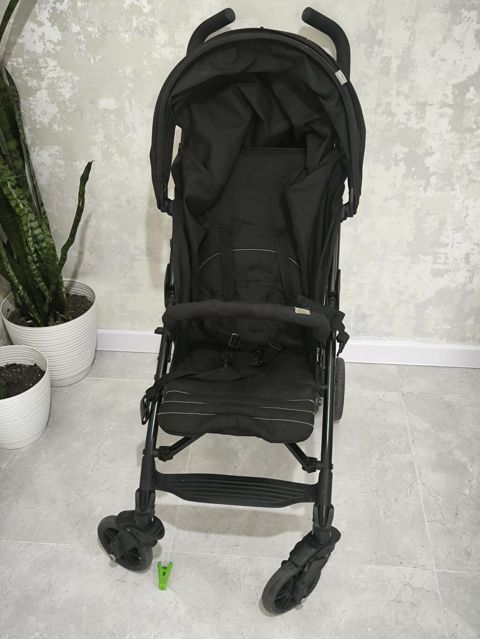 Chicco uşaq arabası – qara rəng - Brend/model: Chicco (etiketdə — Bakı