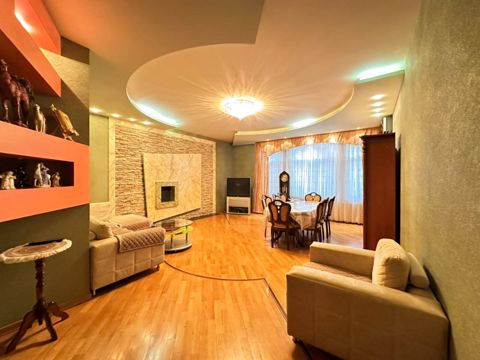 Satılır 4 otaqlı yeni tikili 195 m² — Bakı