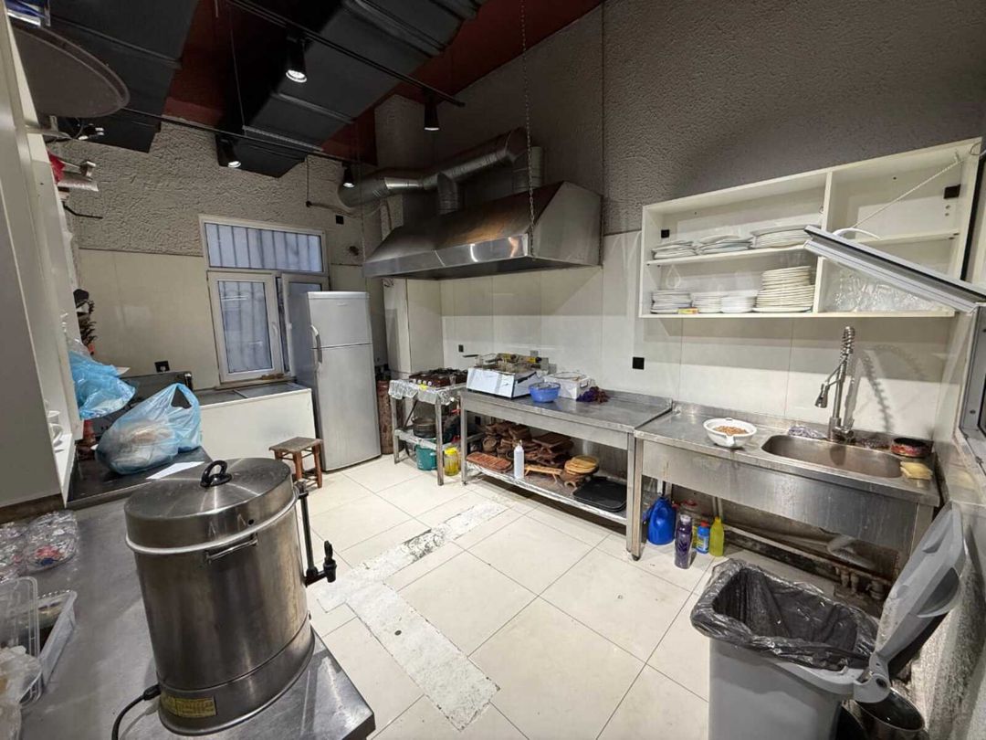 Satılır obyekt 135 m² — Əmlak, Bakı (9)