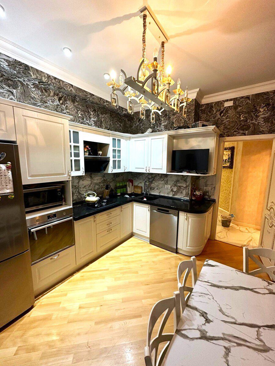 Satılır 3 otaqlı yeni tikili 130 m² — Mənzil, Bakı (9)