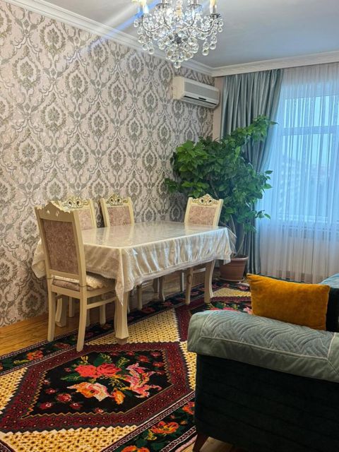 Satılır 3 otaqlı köhnə tikili 80 m² — Bakı