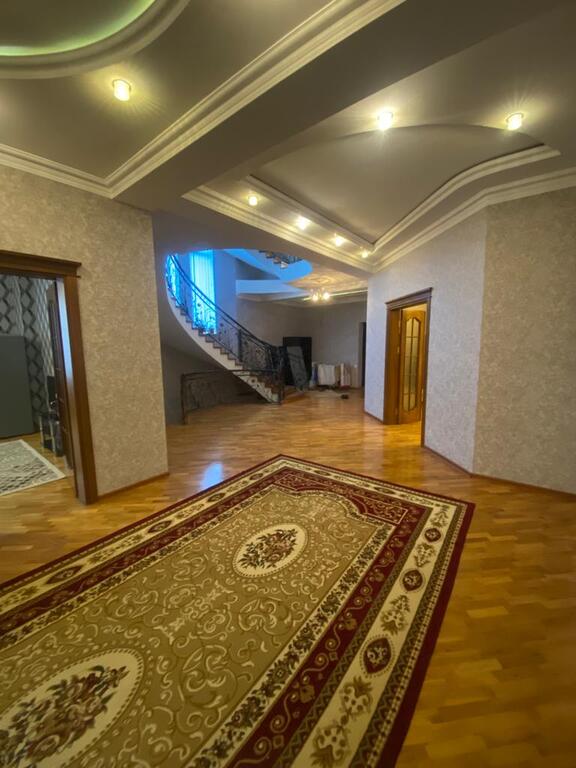 Satılır 10 otaqlı həyət evi/bağ evi 1348 m² — Ev, villa, Bakı
