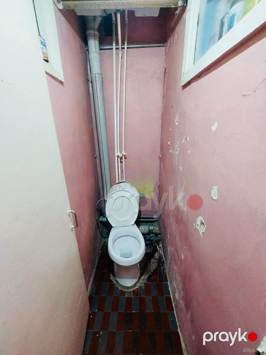 Satılır 2 otaqlı köhnə tikili 65 m² — Mənzil, Bakı (8)