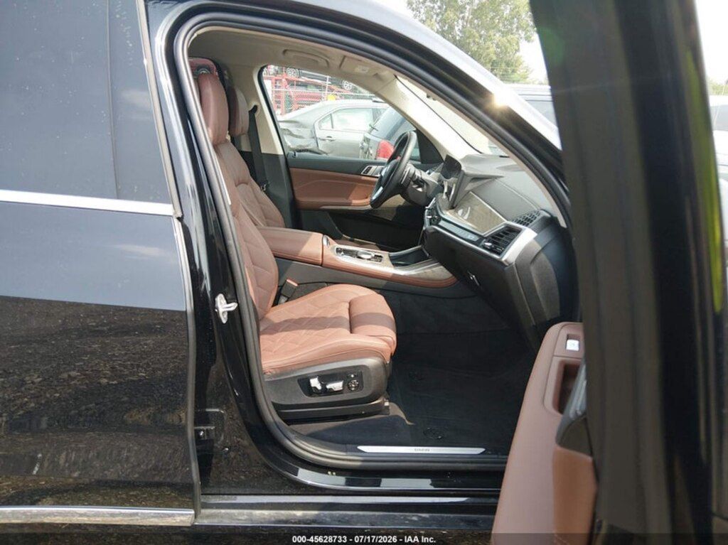 BMW X7, 3.0 L, 2024 il, 23 421 km — Avtomobillər (7)