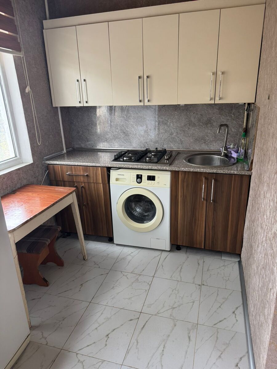 Satılır 1 otaqlı köhnə tikili 33 m² — Mənzil, Bakı