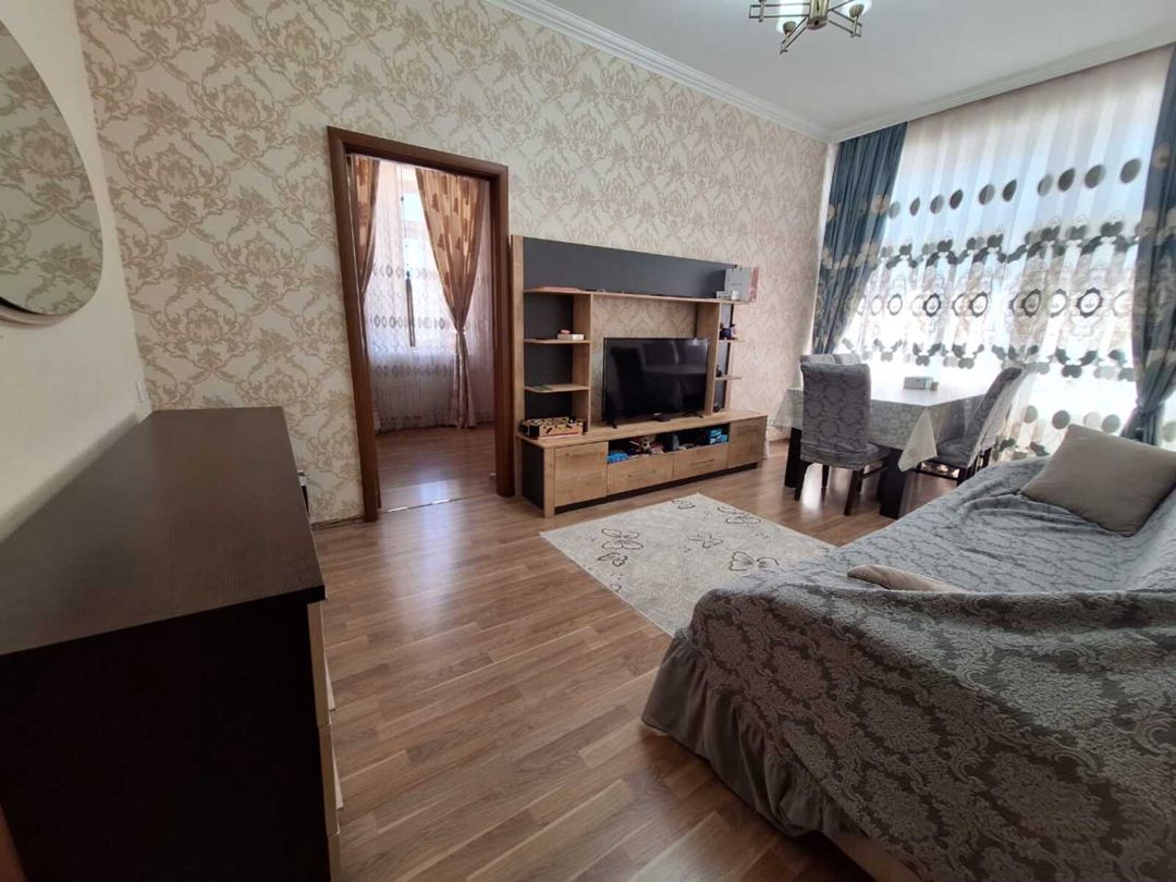 Satılır 2 otaqlı köhnə tikili 55 m² — Mənzil, Bakı (3)