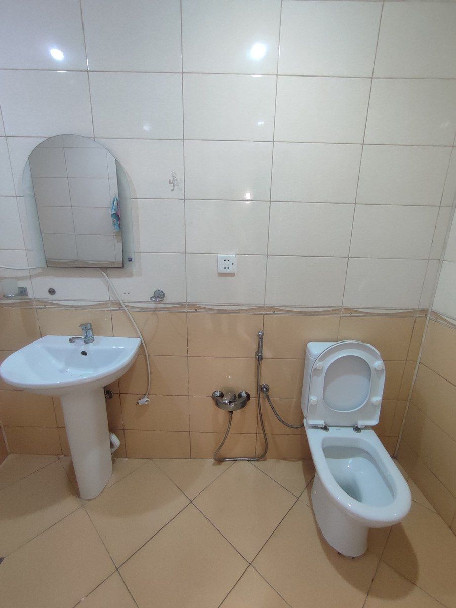 İcarəyə verilir 2 otaqlı köhnə tikili 65 m² — Mənzil, Bakı (11)