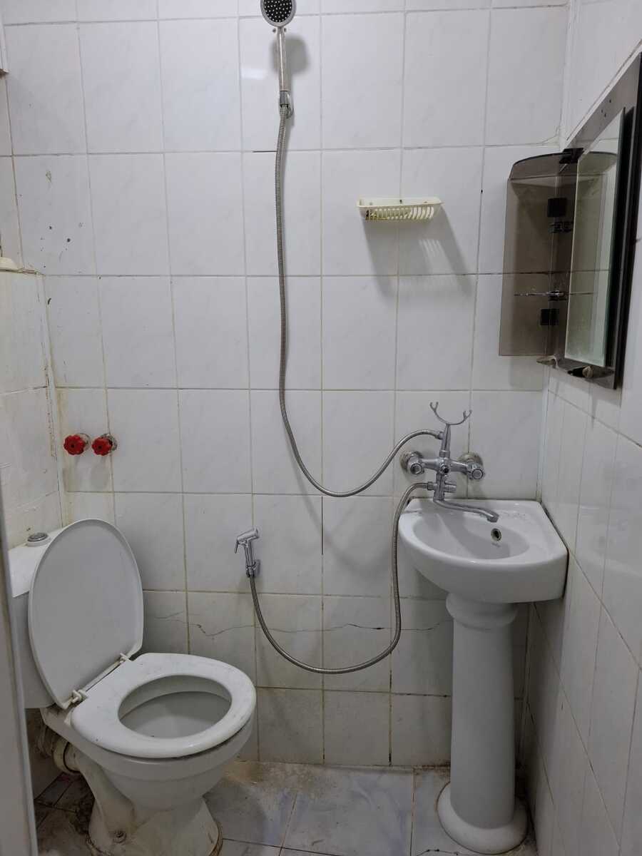 İcarəyə verilir 2 otaqlı köhnə tikili 74 m² — Mənzil, Bakı (8)