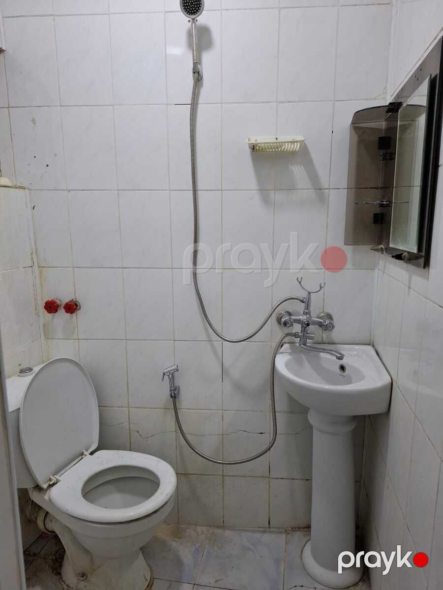 İcarəyə verilir 2 otaqlı köhnə tikili 74 m² — Mənzil, Bakı (8)