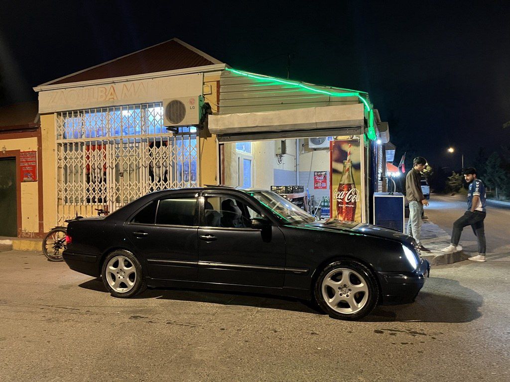 Mercedes E 270, 2.7 L, 2000 il, 880 000 km — Avtomobillər, Bakı (5)
