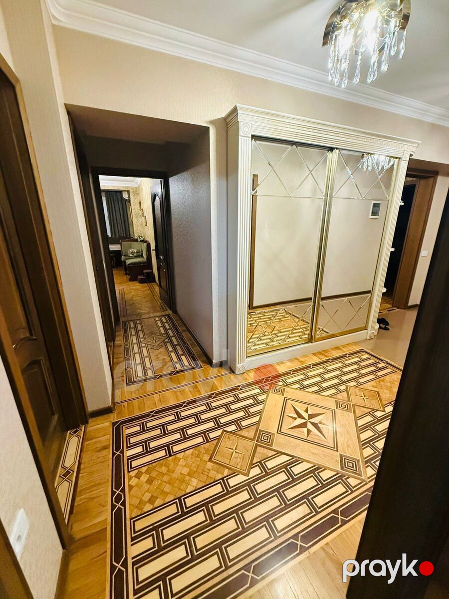 Satılır 4 otaqlı köhnə tikili 125 m² — Mənzil, Bakı (8)