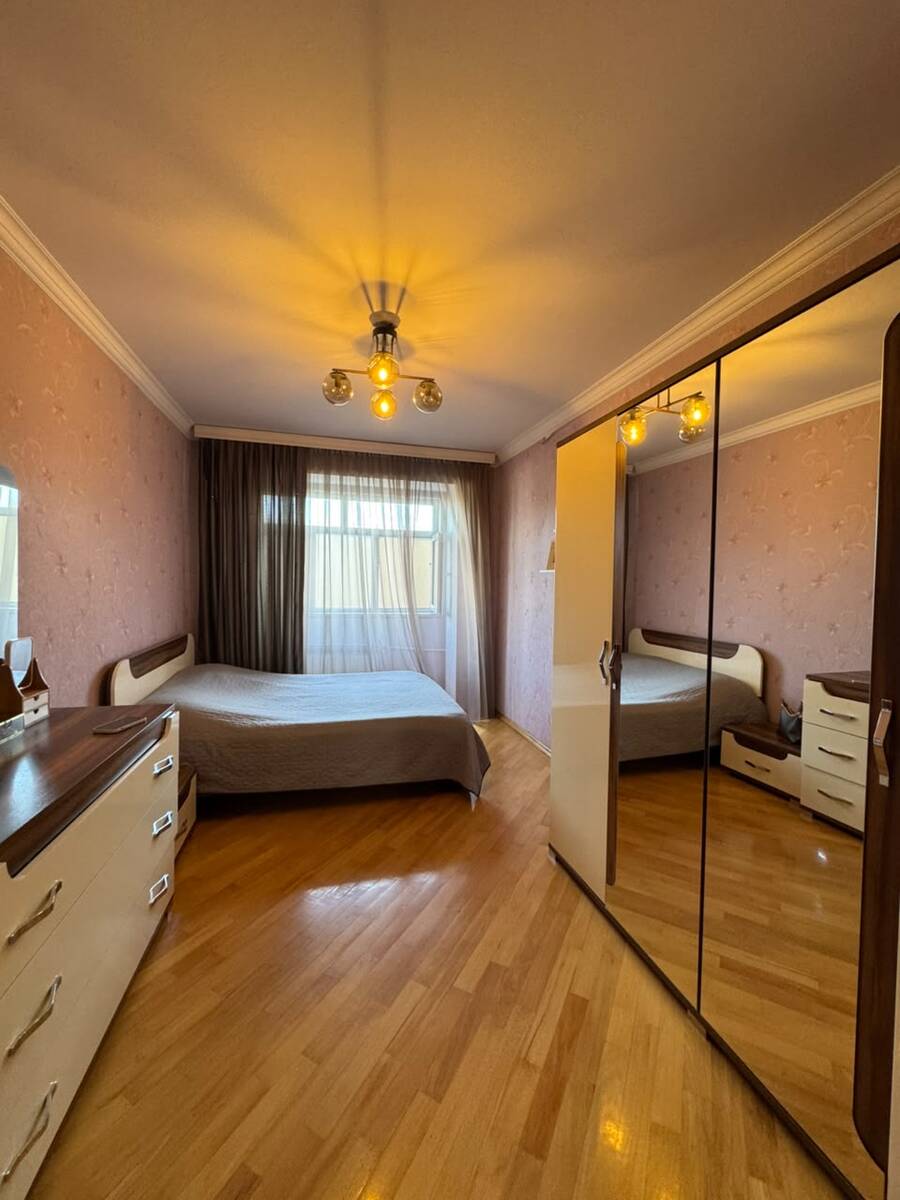 Satılır 4 otaqlı köhnə tikili 98 m² — Mənzil, Bakı (6)