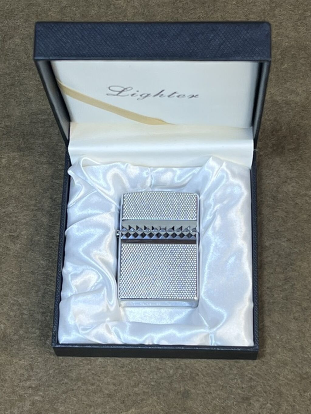 Zippo qapaqlı benzin alışqan - Korpus: metal, gümüşü rəng, hər iki — Aksesuarlar, Bakı (2)