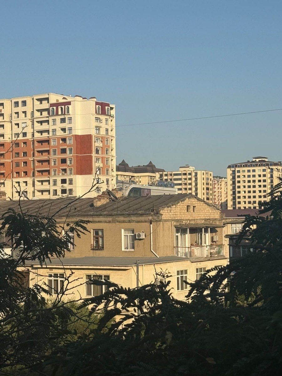 Satılır 2 otaqlı köhnə tikili 60 m² — Mənzil, Bakı (2)