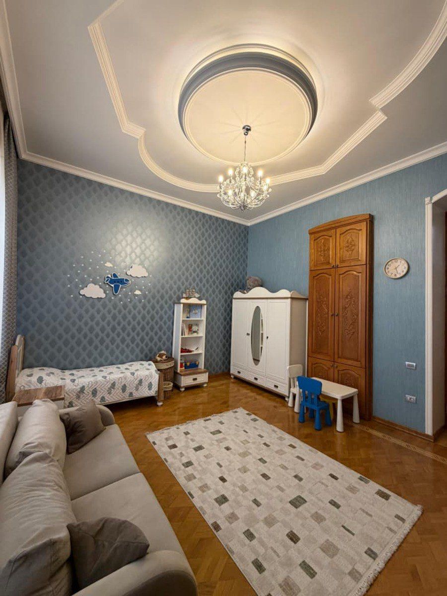 Satılır 7 otaqlı köhnə tikili 450 m² — Mənzil, Bakı (10)