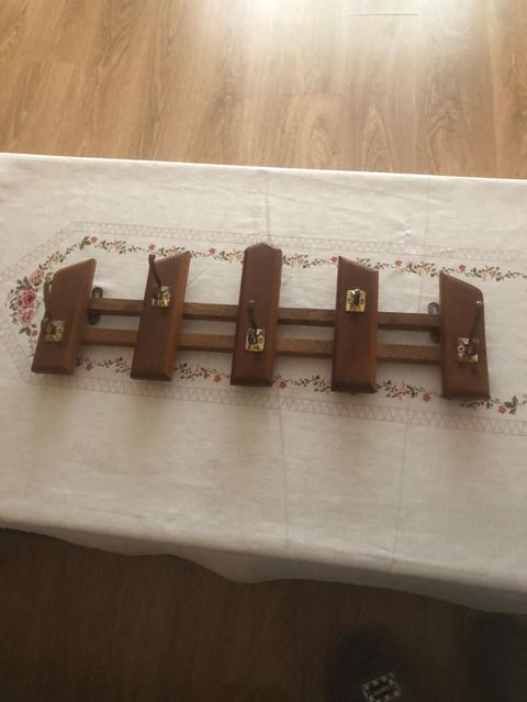 Taxta divar asılqanı - Material: təbii ağac (cilalanmış), metal — Bakı