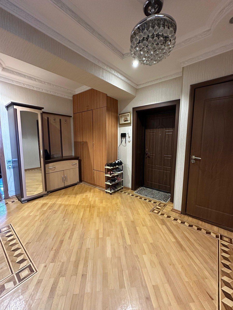 Satılır 4 otaqlı köhnə tikili 94 m² — Mənzil, Bakı (12)
