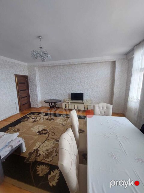 İcarəyə verilir 3 otaqlı yeni tikili 120 m²