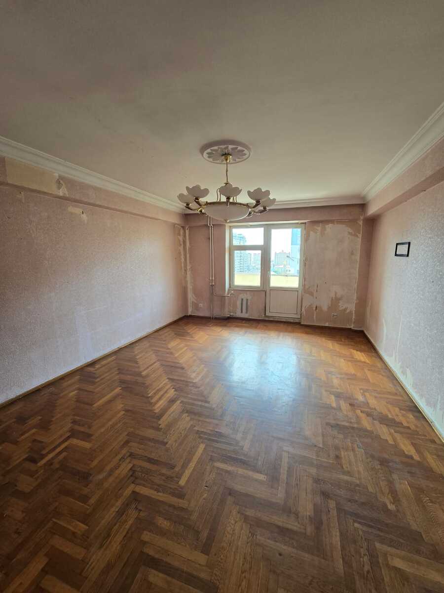 Satılır 5 otaqlı köhnə tikili 170 m² — Mənzil, Bakı (3)