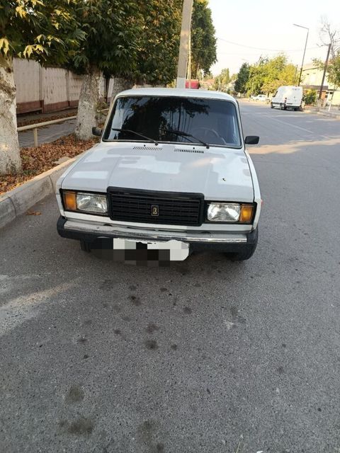Lada (VAZ) 2105, 1.5 L, 1988 il, 350 000 km — Göyçay