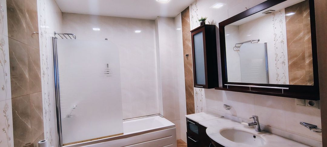 İcarəyə verilir 3 otaqlı yeni tikili 130 m² — Mənzil, Bakı (9)