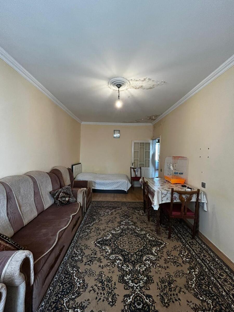 Satılır 2 otaqlı köhnə tikili 65 m² — Mənzil, Bakı (3)