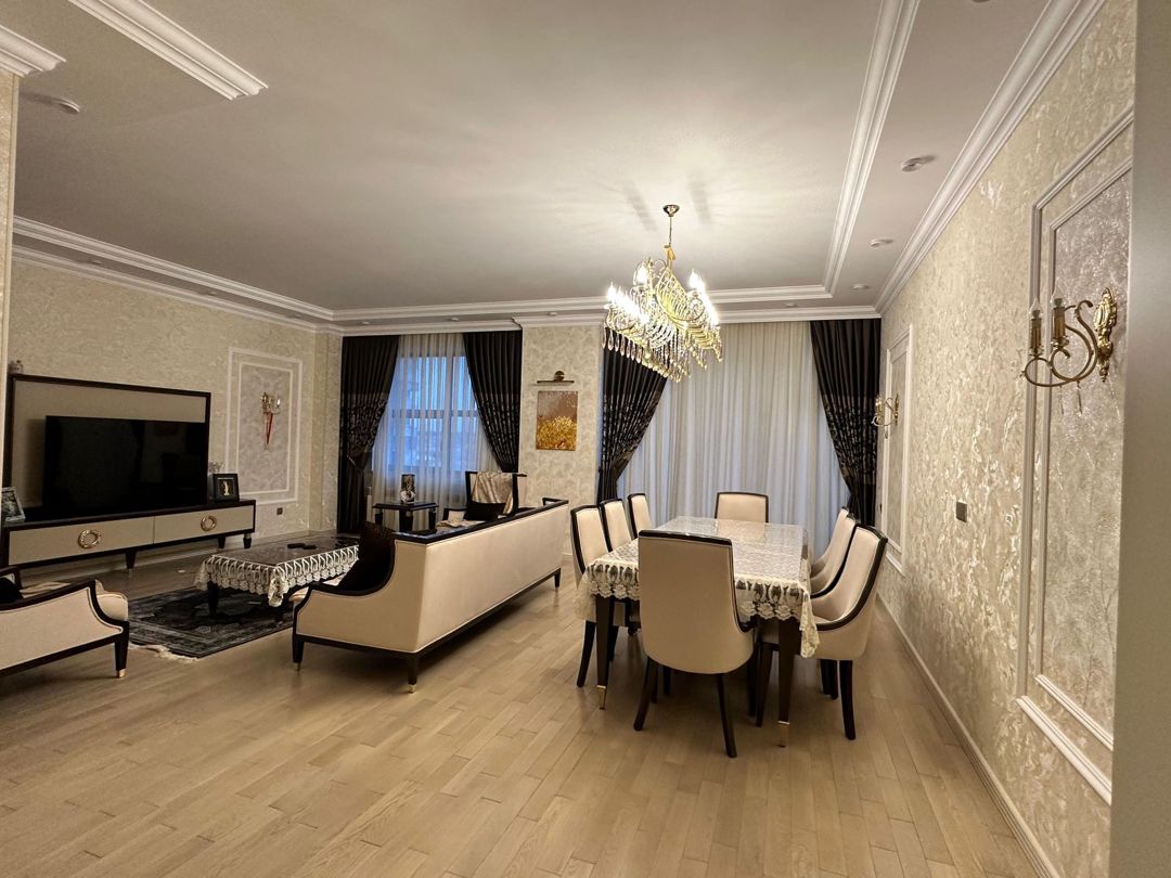 Satılır 3 otaqlı yeni tikili 193 m² — Mənzil, Bakı (4)