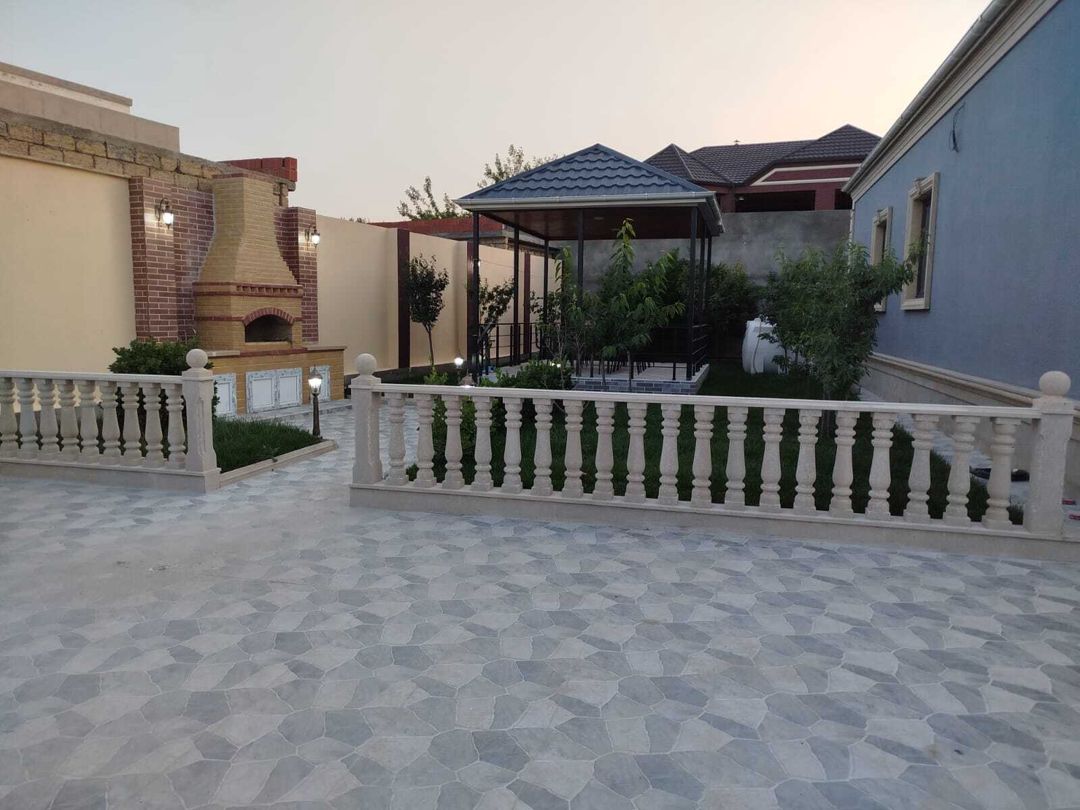 Satılır 4 otaqlı həyət evi/bağ evi 200 m² — Ev, villa, Bakı (2)