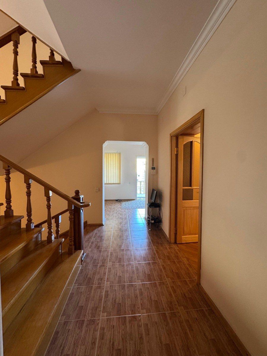 Satılır 8 otaqlı həyət evi/bağ evi 500 m² — Ev, villa, Bakı (9)