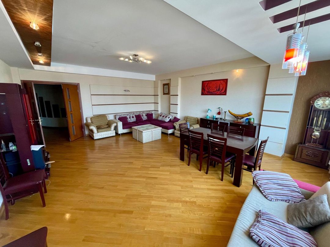 Satılır 4 otaqlı yeni tikili 187 m² — Mənzil, Bakı (2)