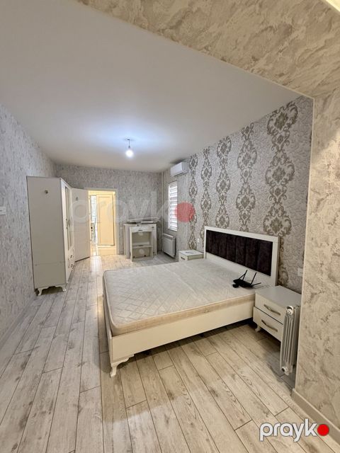 Satılır 2 otaqlı köhnə tikili 45 m²