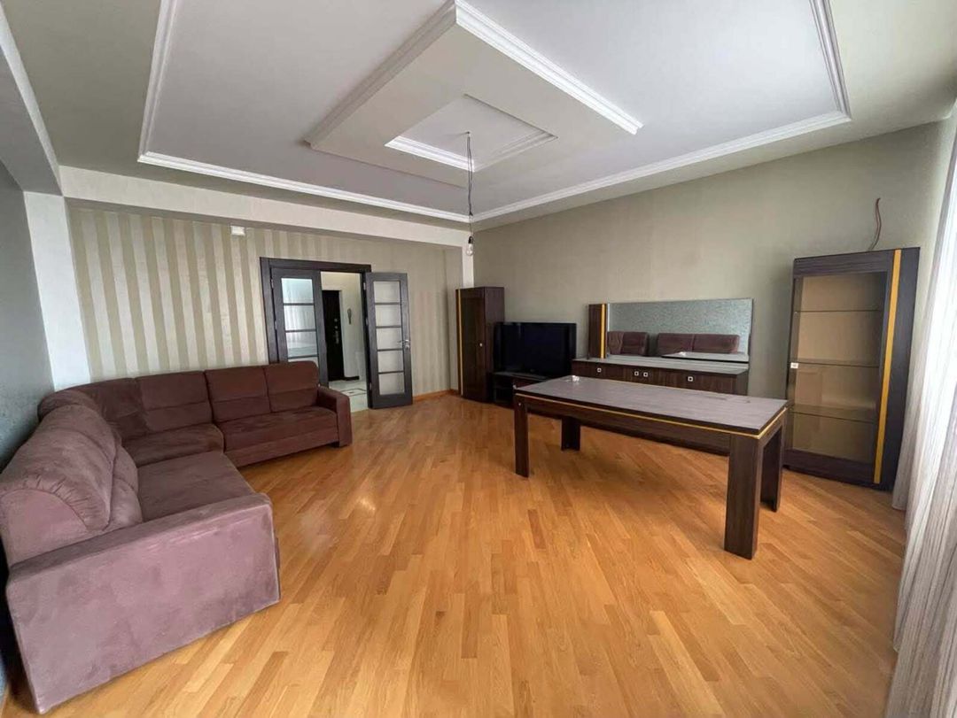 İcarəyə verilir 3 otaqlı yeni tikili 130 m² — Mənzil, Bakı (2)