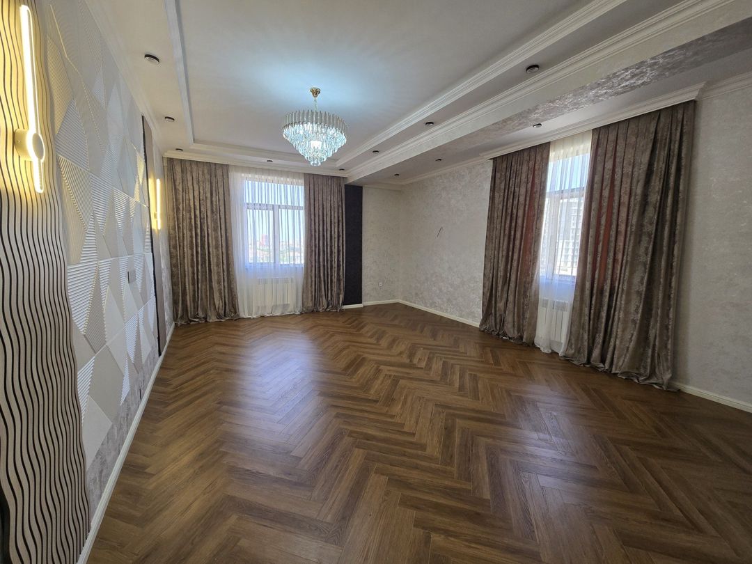 Satılır 3 otaqlı yeni tikili 140 m² — Mənzil, Bakı (10)