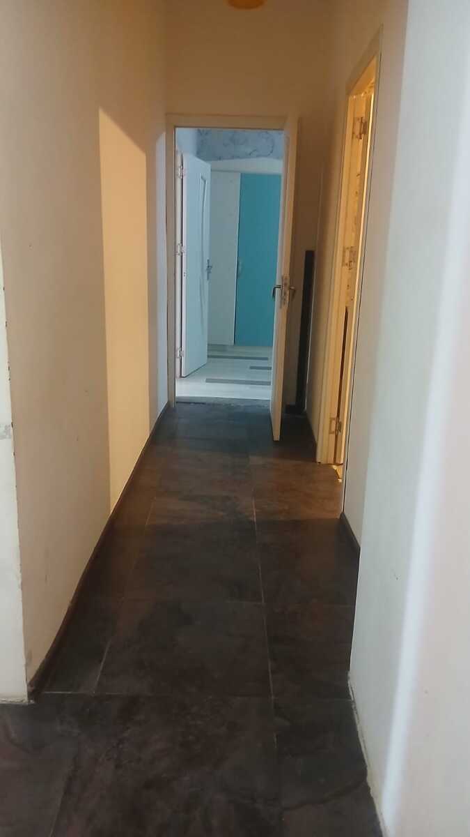 İcarəyə verilir 5 otaqlı köhnə tikili 100 m² — Mənzil, Bakı (11)
