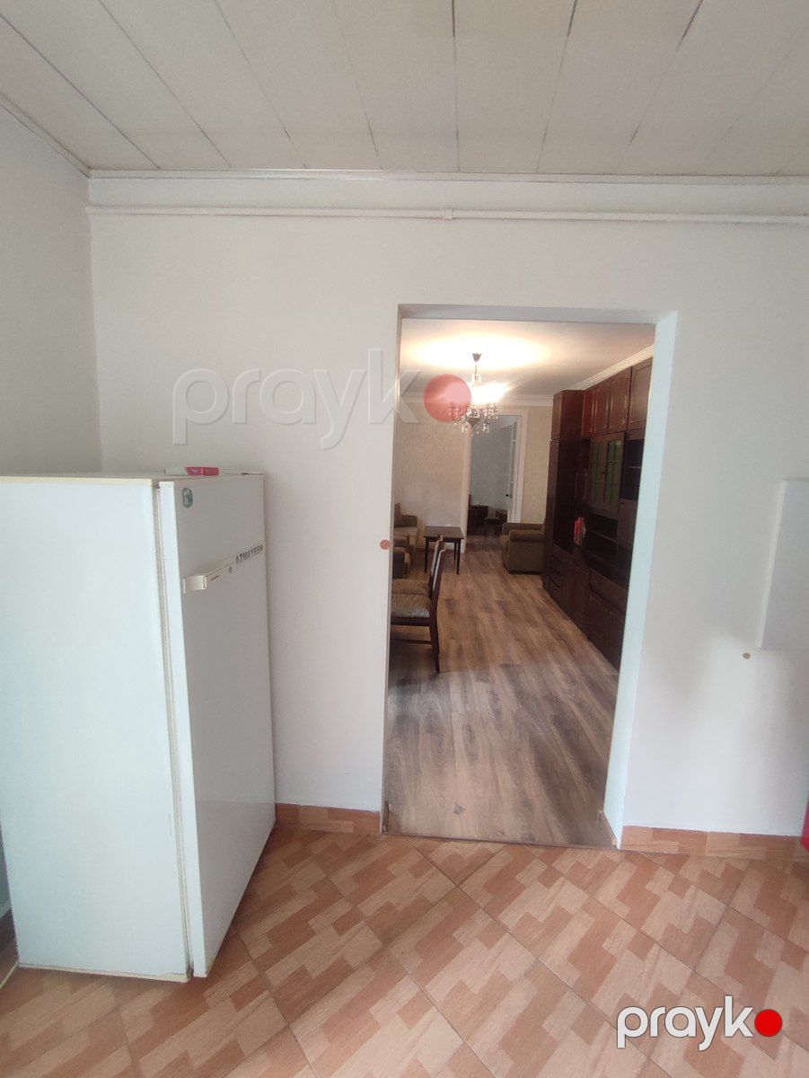 İcarəyə verilir 2 otaqlı köhnə tikili 65 m² — Mənzil, Bakı (9)