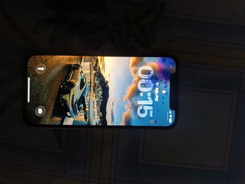 Qızılı, Face ID — Bakı