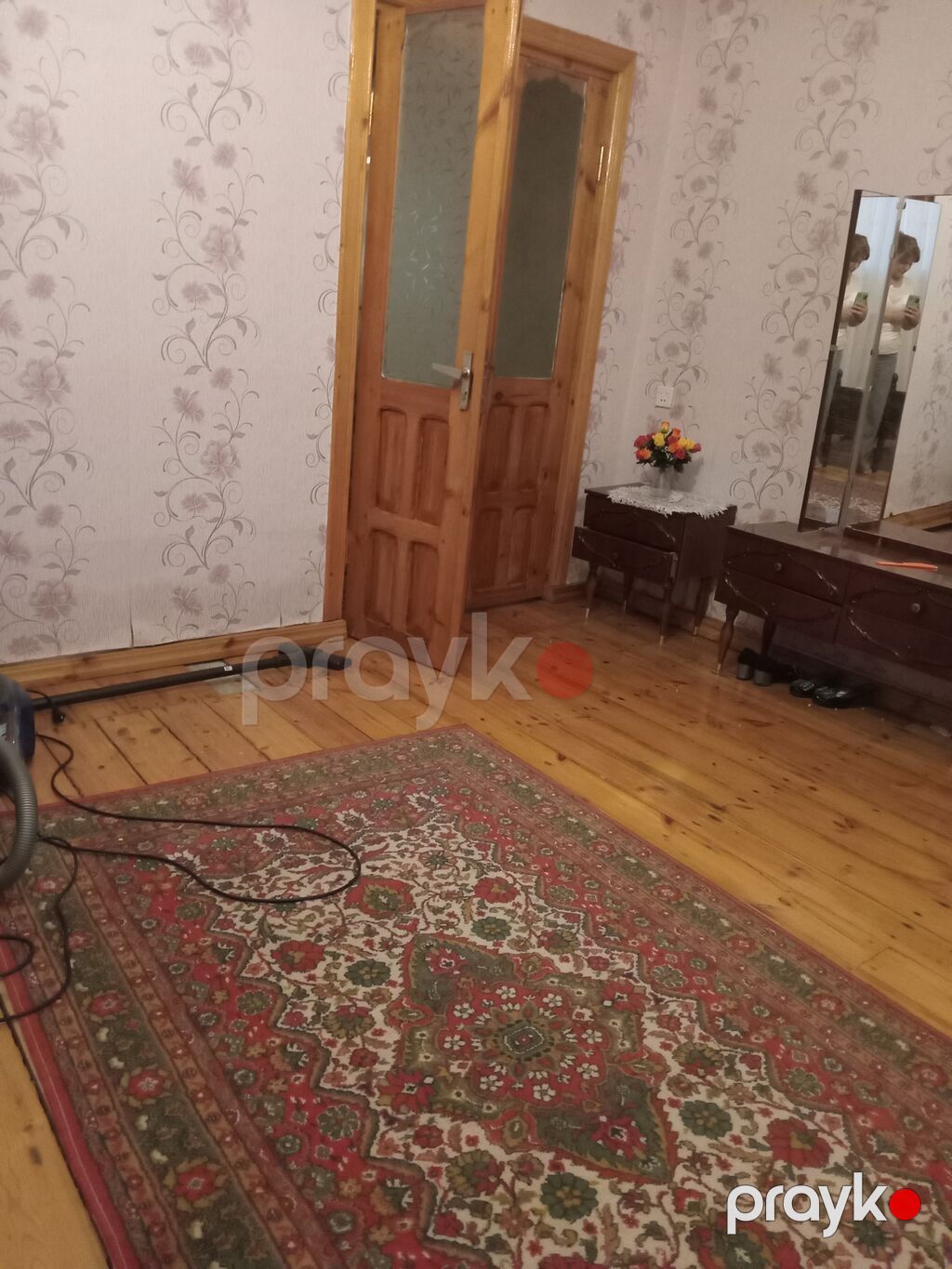 Məhlə evidi iki mərtəbəli 1ci mərtəbəni kiraye verilir, tələbə qızlara — Mənzil, Gəncə (9)