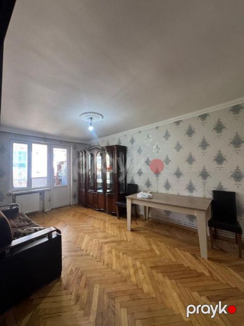 Satılır 3 otaqlı köhnə tikili 70 m²