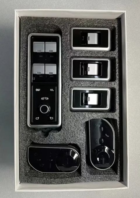 Range Rover, Land rover şüşə qaldıran və menyu idarə edən düymələr — Bakı