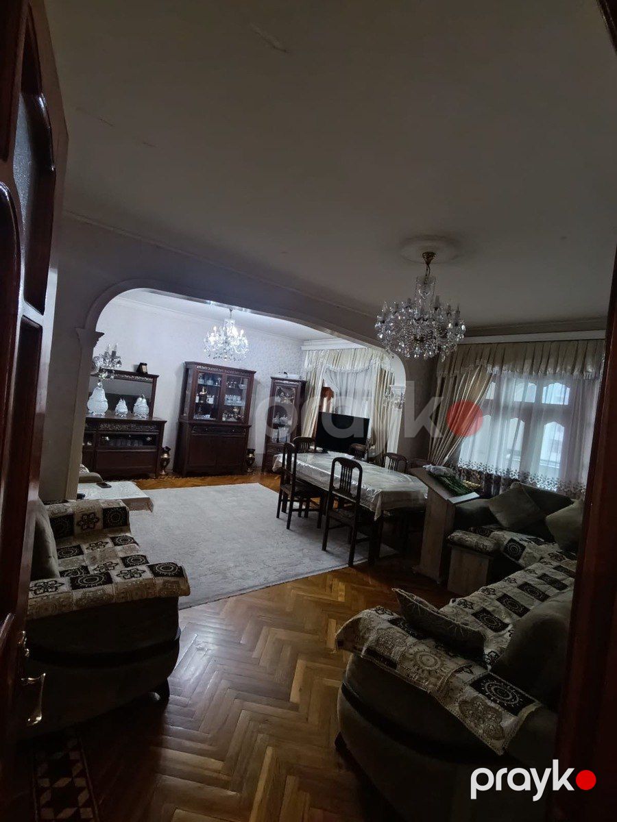 Satılır 5 otaqlı köhnə tikili 120 m² — Mənzil, Bakı (2)