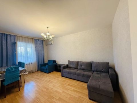 Satılır 4 otaqlı köhnə tikili 100 m² — Bakı