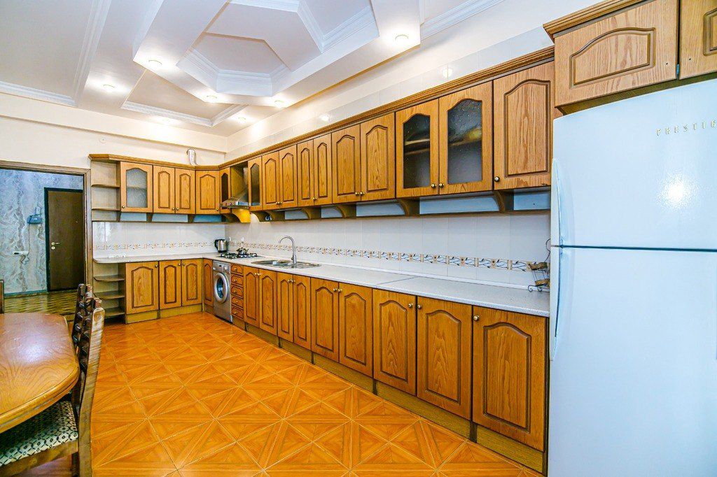 İcarəyə verilir 3 otaqlı yeni tikili 175 m² — Mənzil, Bakı (12)