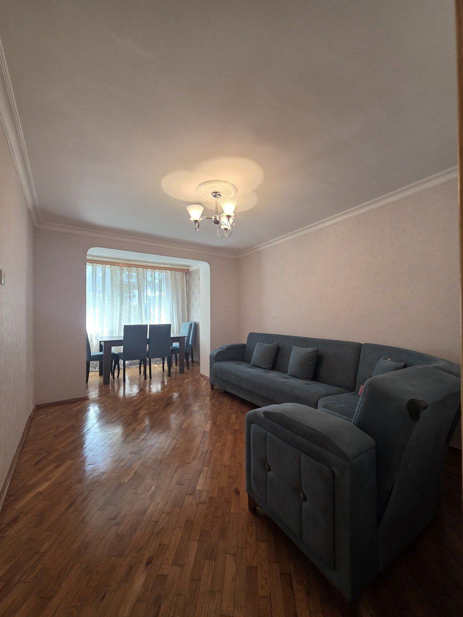 Satılır 2 otaqlı köhnə tikili 55 m² — Mənzil, Bakı (2)