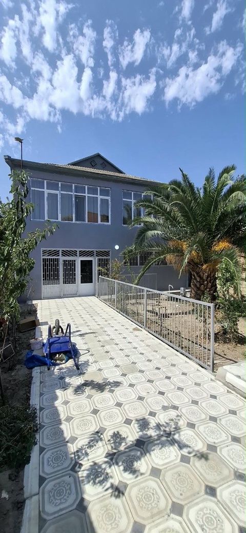 Satılır 5 otaqlı həyət evi/bağ evi 220 m² — Xırdalan