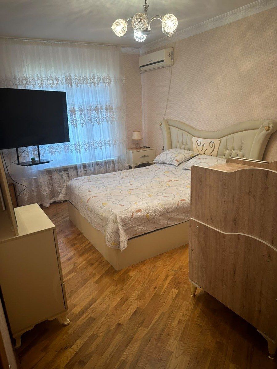 Satılır 4 otaqlı köhnə tikili 100 m² — Mənzil, Bakı (9)