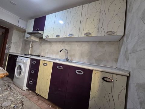 Metbex mebeli satilir. olcu 3.60 smden coxdur Uzerinde moyka