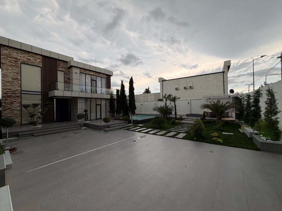 Satılır 5 otaqlı həyət evi/bağ evi 400 m² — Ev, villa, Bakı (3)